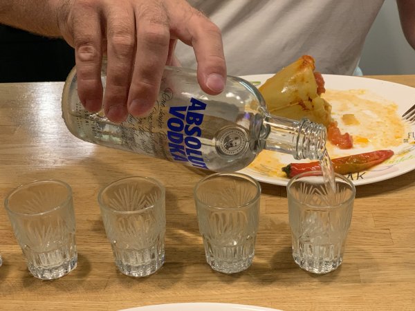 Водка в пластиковой бутылке