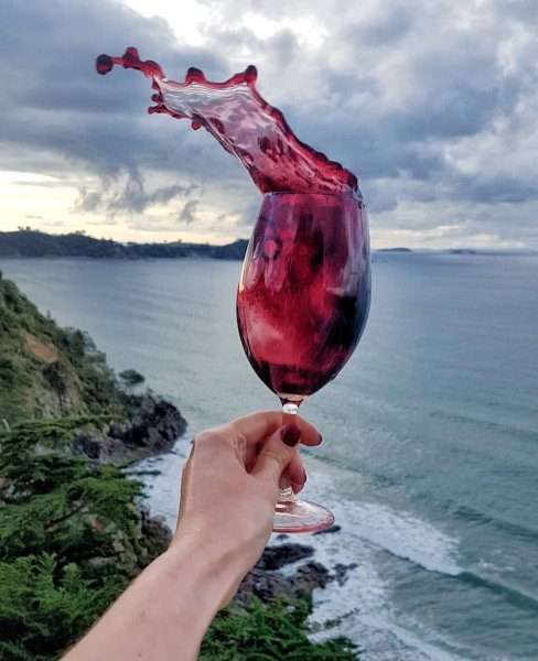 Бокал вина Эстетика