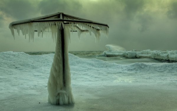 Замерзшее черное море 2012