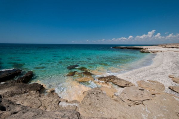 Актау Бич пляж