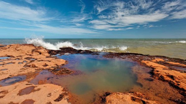 Каспийское море грязь