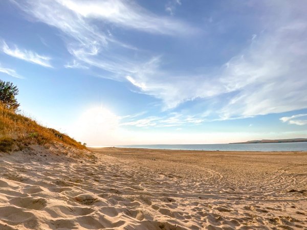 Братское море золотые Пески