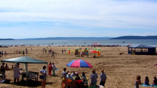 Река Ангара и горы