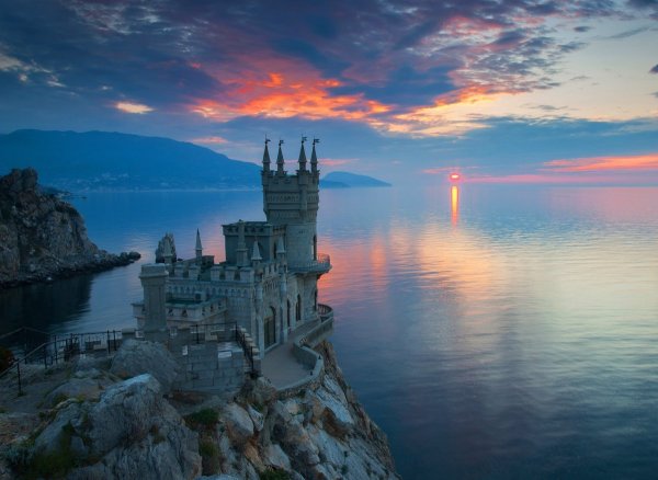 Замок Ласточкино гнездо