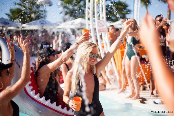 Пляжная вечеринка