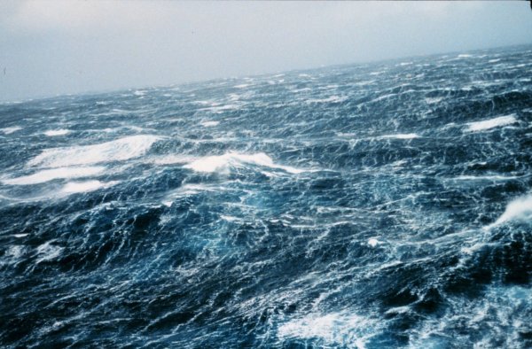 Бескрайнее море