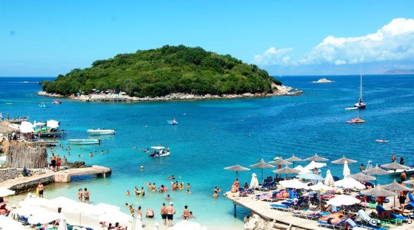 Ксамил Албания