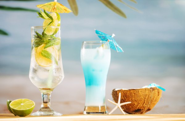 Коктейль на пляже