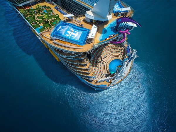 Теплоход симфония морей круизный лайнер