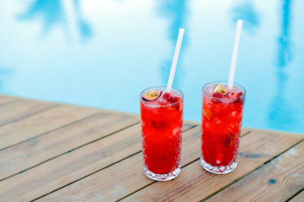 Море пляж коктейль