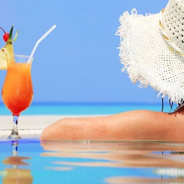 Море пляж коктейль
