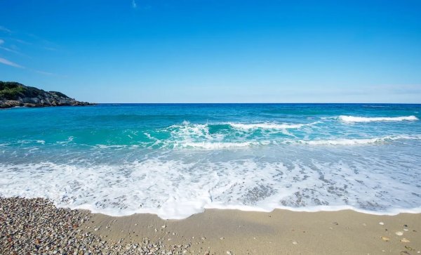 Лазурный берег Кипр