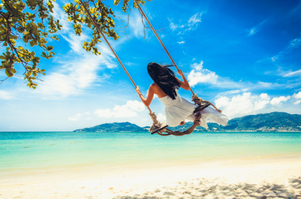 Качели над морем