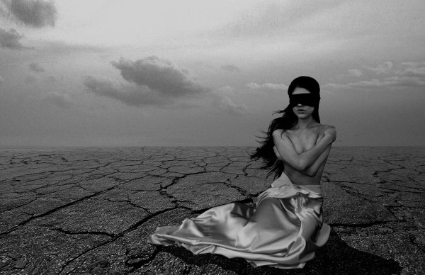 Чёрно-белое одиночество