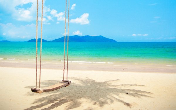 Качели над морем