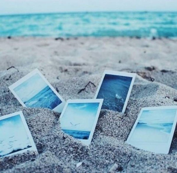 Море в бежевых тонах