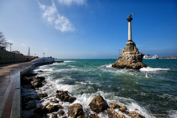 Чорни море Севастополь