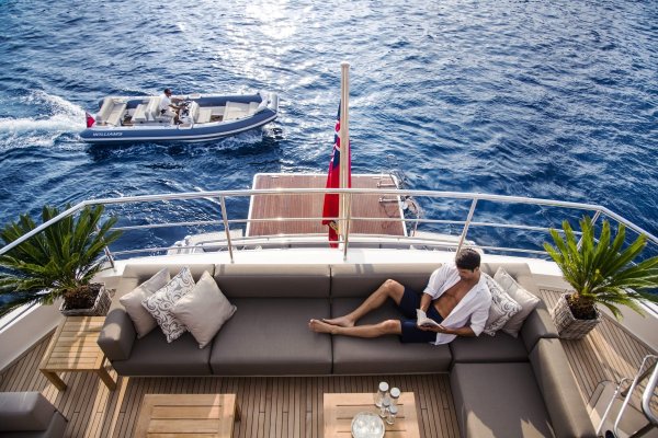 Яхта Princess 40m