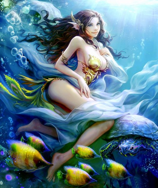 Русалка в море