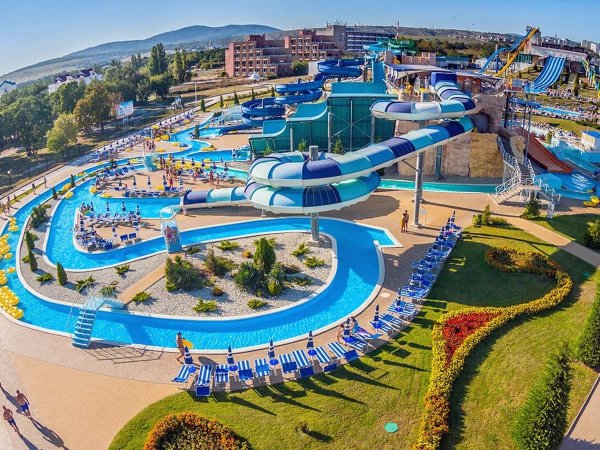 Геленджик аквапарк аквапарк Золотая бухта