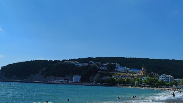 Пляж Новомихайловский черное море