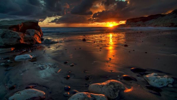 Море красивое вертикальные