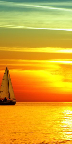 Красивый закат океан