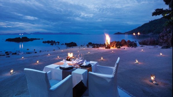 Ужин на берегу моря