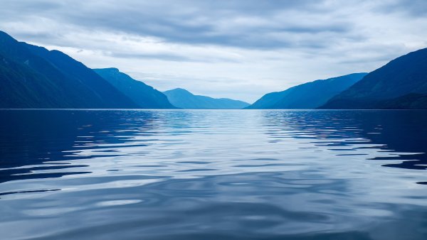 Озеро Морейн в Канаде