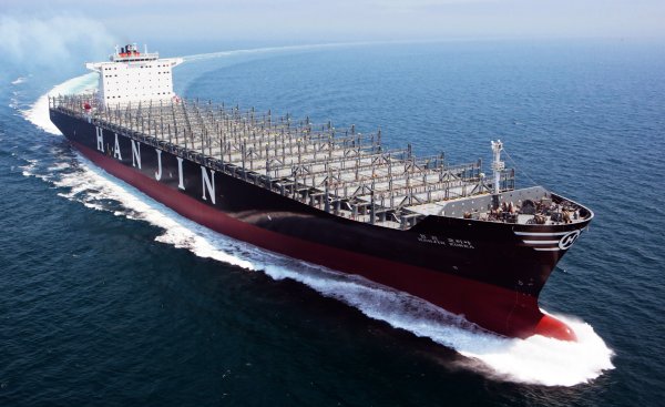 Корабль круизный лайнер