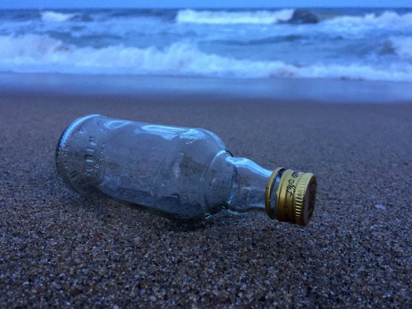 Чёрная Жемчужина корабль в бутылке