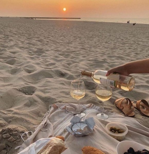 Пикник на берегу моря