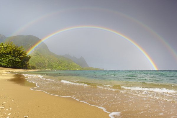 Радужное море