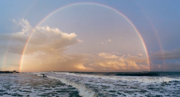Радуга над морем