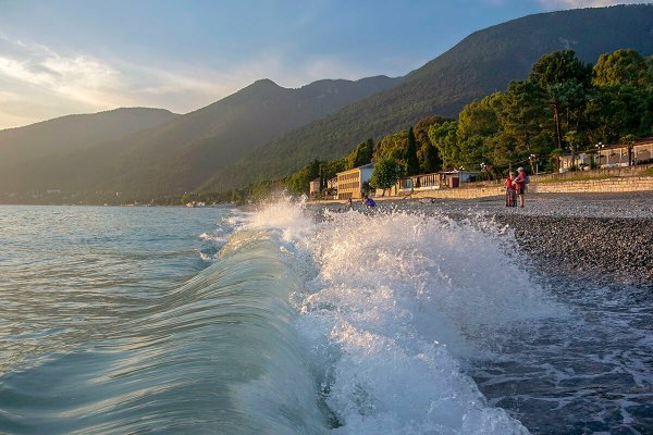 Море в Сочи чёрное море