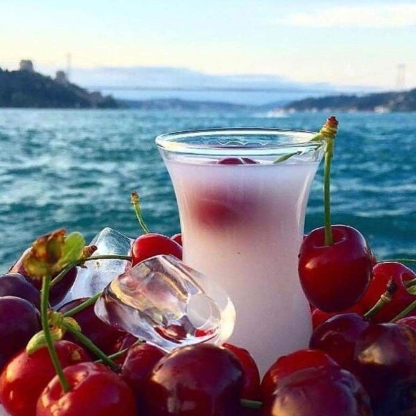 Яркого дня море позитива