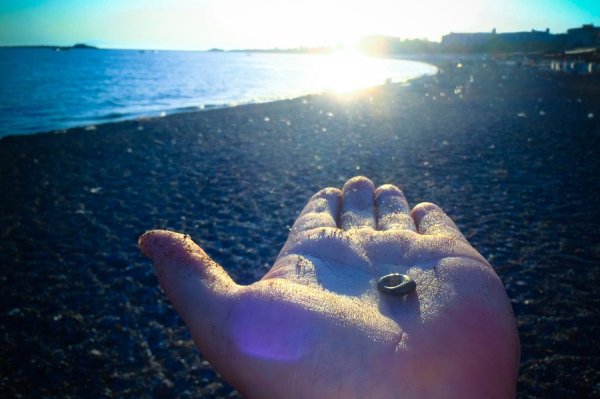 Море на ладони