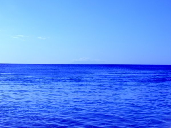 Голубой цвет море