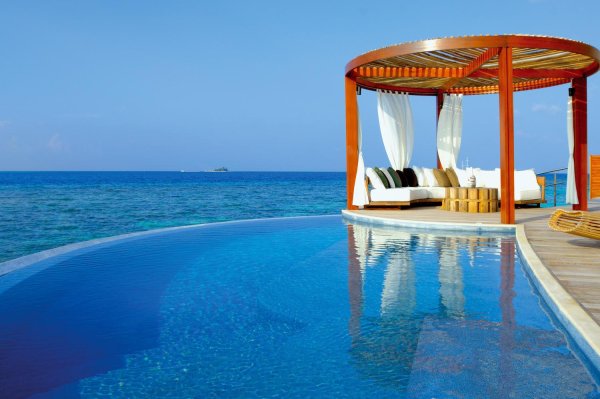 W Maldives (ex. W Retreat & Spa) 5*