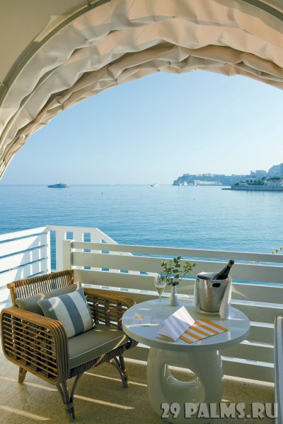 Греция кафе с видом на море