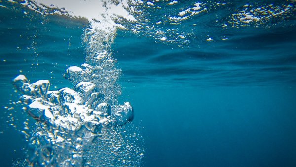Пузыри под водой
