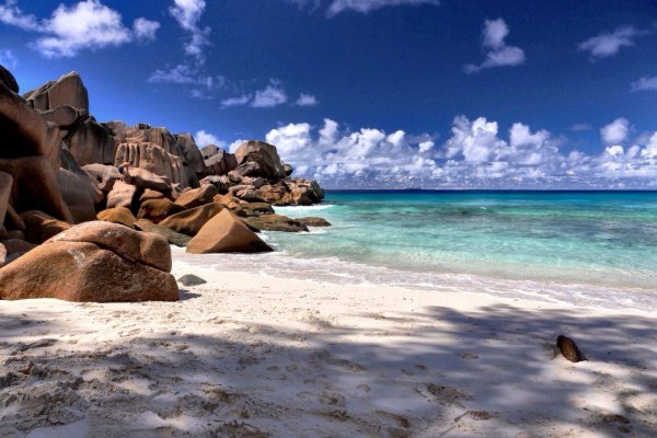 Море песчаный пляж