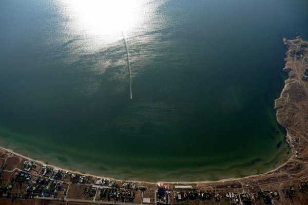 Азовское море космоснимок