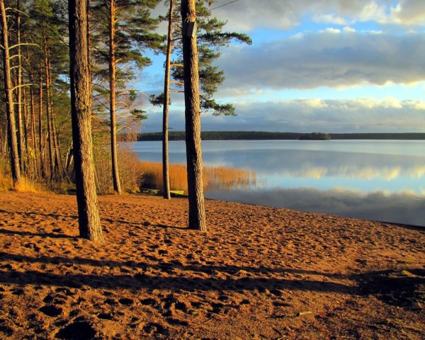 Горы река закат