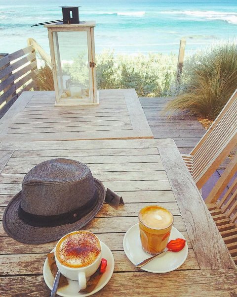 Завтрак на побережье