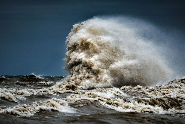 Шторм на Байкале