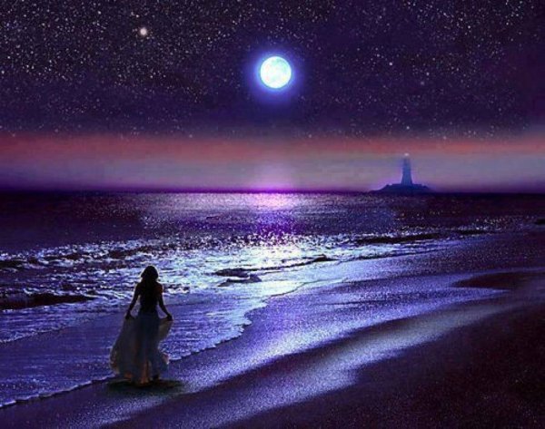 Луна и море