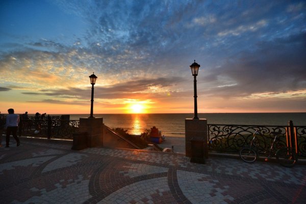 Таганрогская набережная в Ейске