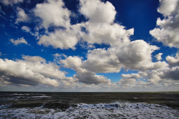 Небо море облака