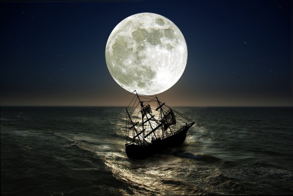 Уходящий корабль